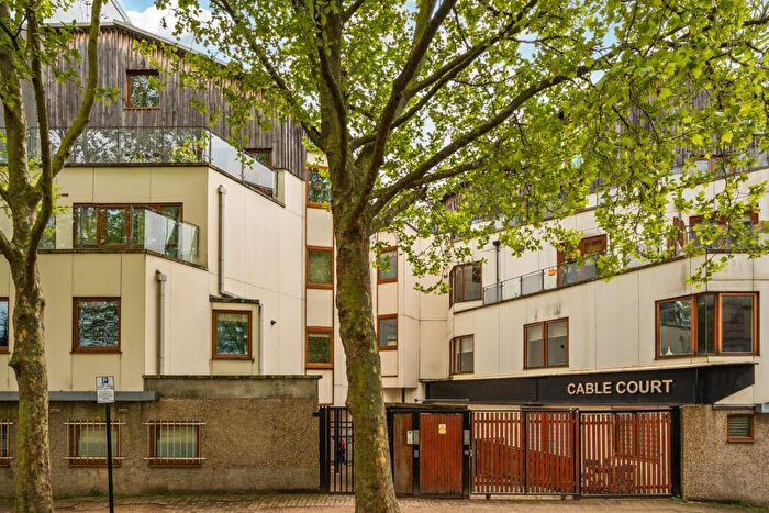 2 Bedroom Flat For Sale In Rope Street, Surrey Quays, London, SE16