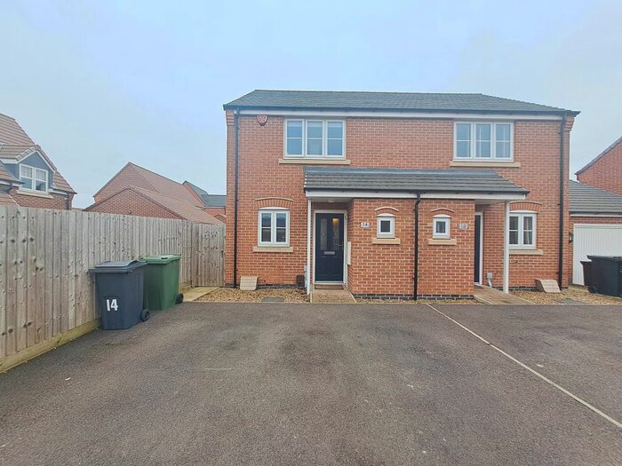 2 Bedroom Semi-Detached House To Rent In Barn Owl Road, Birstall, Leicester, LE4