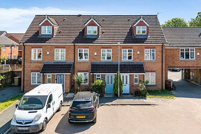 4 Bedroom Mews For Sale In Higher Clough Close, Bolton, Lancashire, BL3