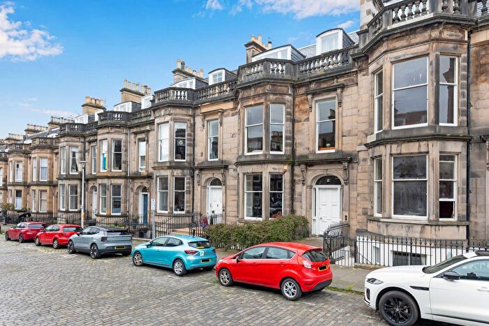 2 Bedroom Flat For Sale In (F), Coates Gardens, Haymarket, Edinburgh, EH12