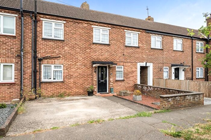 3 Bedroom Terraced House For Sale In Belgrave Road, Sunbury On Thames, TW16