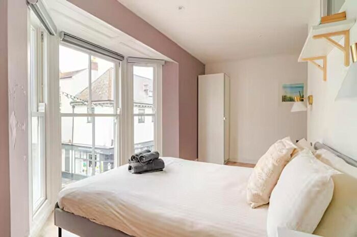 2 Bedroom Flat To Rent In Southside Street, Plymouth, PL1