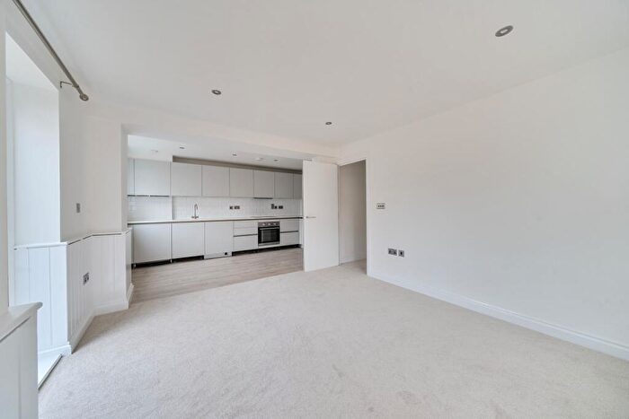 2 Bedroom Apartment To Rent In London Road Marlborough, SN8