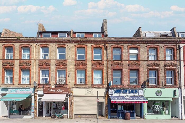6 Bedroom Terraced House For Sale In Green Lanes, London, N16