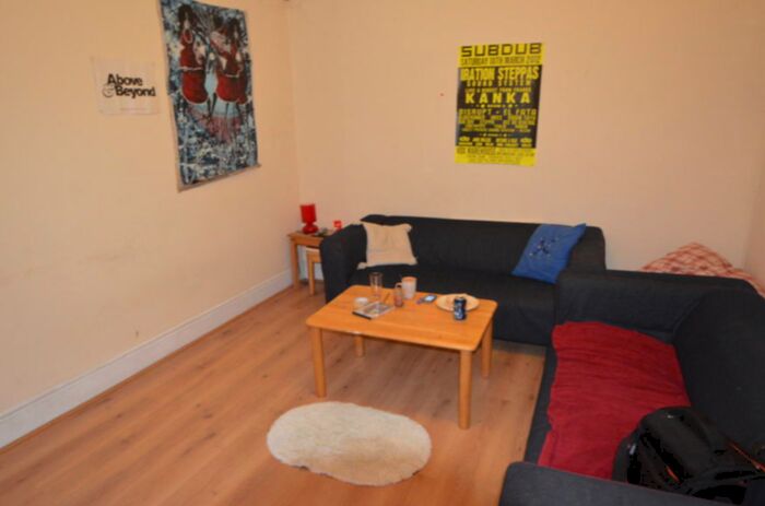 4 Bedroom House To Rent In Hessle Street, Leeds, West Yorkshire, LS6