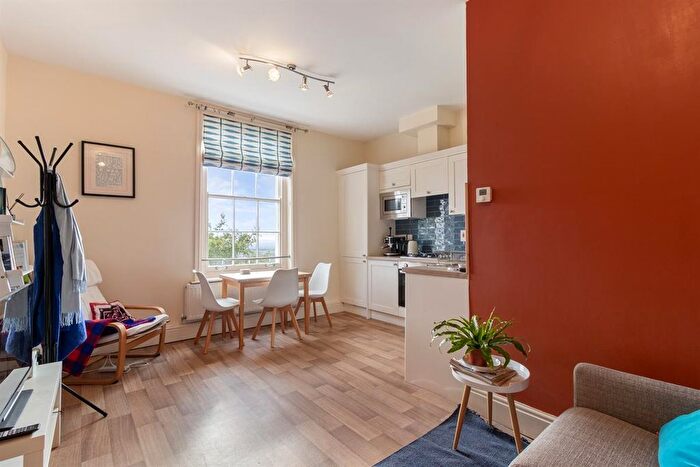 1 Bedroom Flat For Sale In Oriel House, Flat, Worcester Road, Malvern, Worcestershire, WR14
