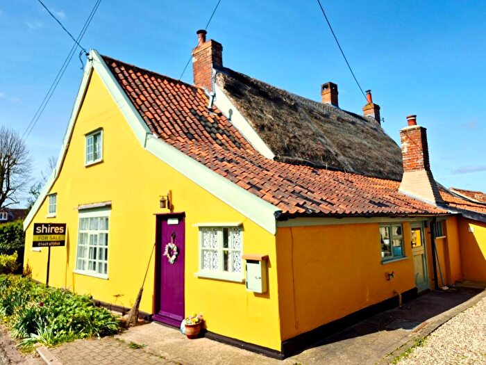 2 Bedroom Semi Detached House For Sale In The Causeway, Hitcham, Ipswich, IP7