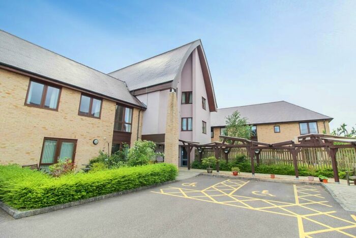 1 Bedroom Apartment To Rent In Ladyslaude Court, Bramley Way, Bedford, MK41