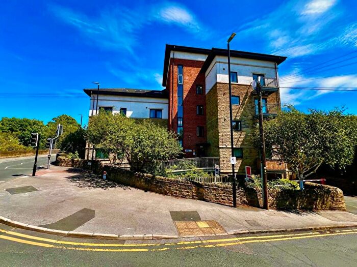 1 Bedroom Flat To Rent In Troy Road, Horsforth, Leeds, West Yorkshire, Uk, LS18