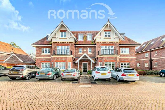 2 Bedroom Apartment To Rent In Shoppenhangers Road, SL6