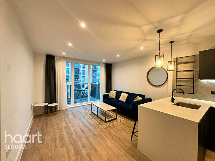 2 Bedroom Apartment To Rent In Horlicks Quarter, Slough, SL1