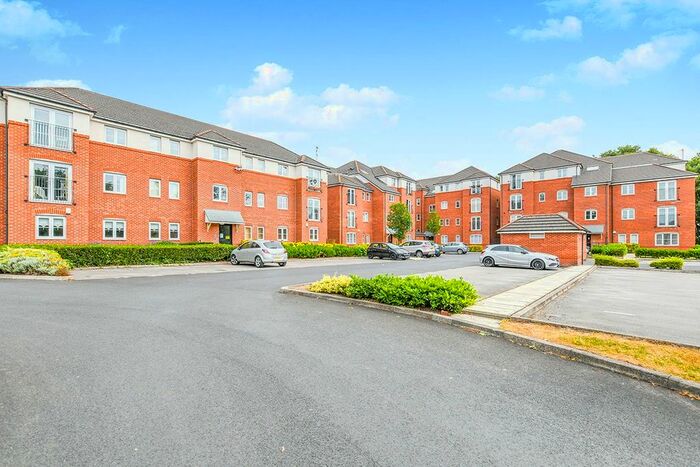 2 Bedroom Flat To Rent In St. Michaels View, Widnes, Cheshire WA8