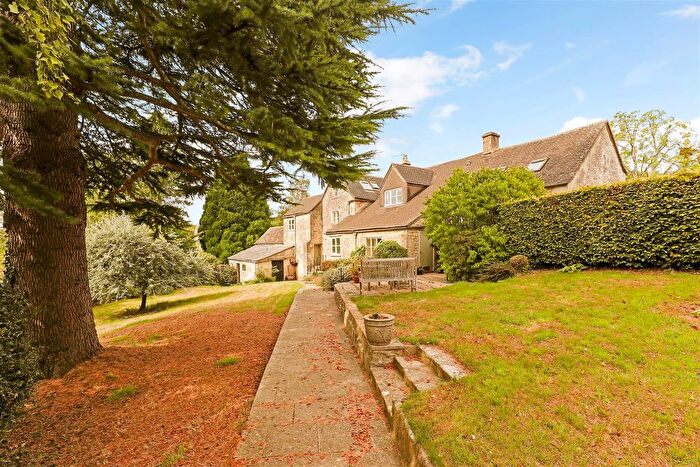 4 Bedroom Detached House For Sale In Chalford Hill, Stroud, GL6