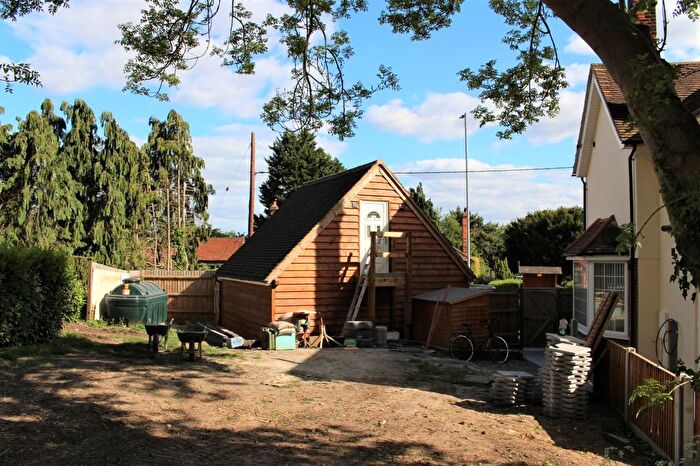 Maisonette To Rent In Main Road, Margaretting, Essex, CM4