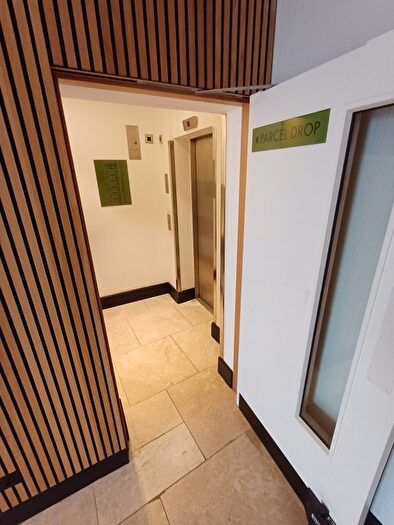 1 Bedroom Flat For Sale In St. Martins Lane, London, WC2N - Photo 3
