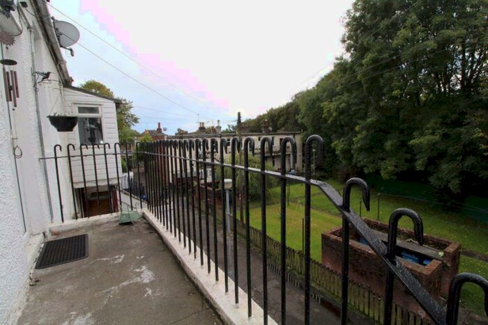 1 Bedroom Flat To Rent In Riversdale Lane, Glasgow, G14