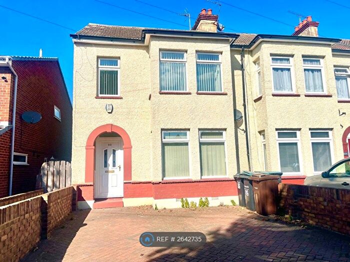 3 Bedroom Semi-Detached House To Rent In Ferndale Road, Gravesend, DA12