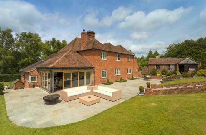 5 Bedroom Detached House For Sale In Pope Street, Godmersham, Canterbury, CT4