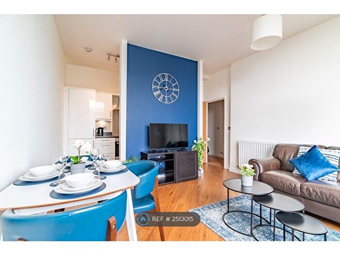 1 Bedroom Flat To Rent In Chelsea House, Milton Keynes, MK9