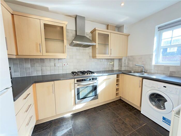 2 Bedroom Flat To Rent In Seaton Square, London, NW7