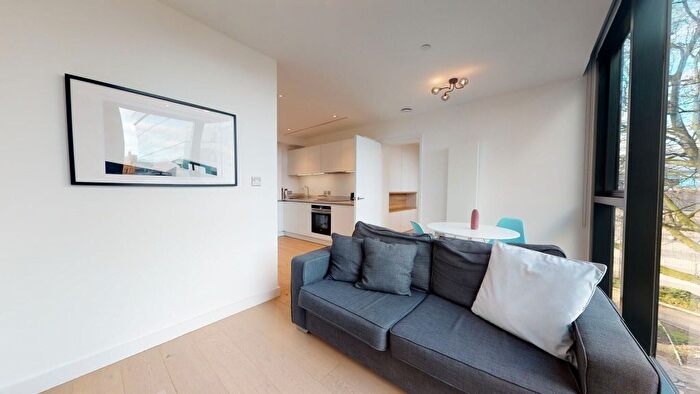 1 Bedroom Flat To Rent In Highgate Hill, London, N19