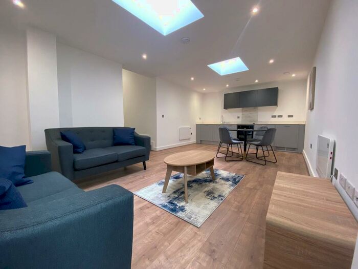 2 Bedroom Apartment To Rent In Ironmonger Row, Coventry, CV1