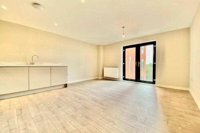 2 Bedroom Apartment To Rent In Green Quarter, Cross Green Lane, LS9