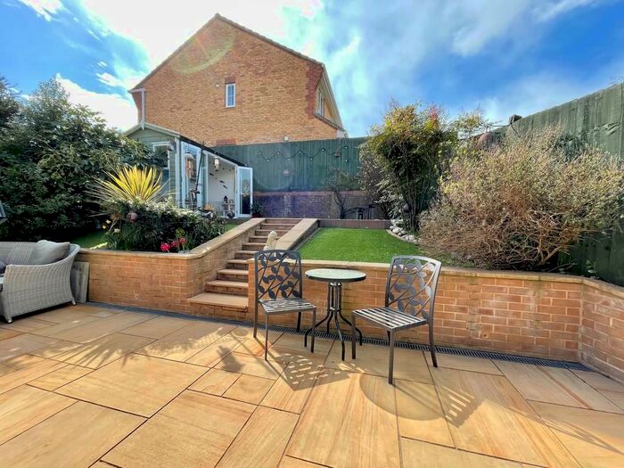 4 Bedroom Detached House For Sale In Haflinger Drive, Whiteley, PO15