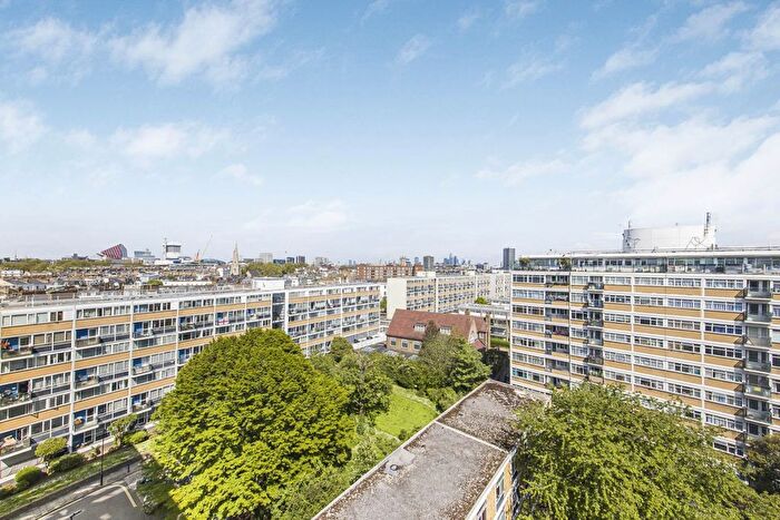 2 Bedroom Flat For Sale In Chippendale House, London, SW1V