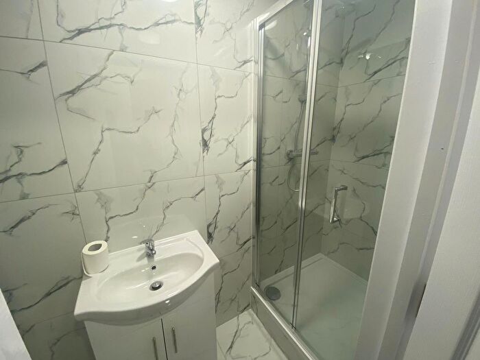 4 Bedroom Terraced House To Rent In St. Peters Road, Southall, UB1