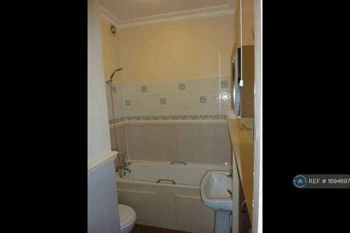 Studio To Rent In Primrose Hill, London, NW3