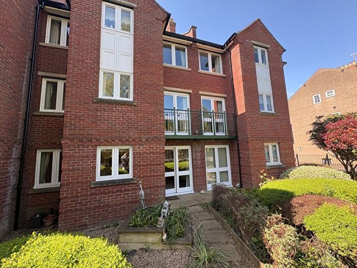 1 Bedroom Apartment For Sale In Georgian Court, Spalding, PE11