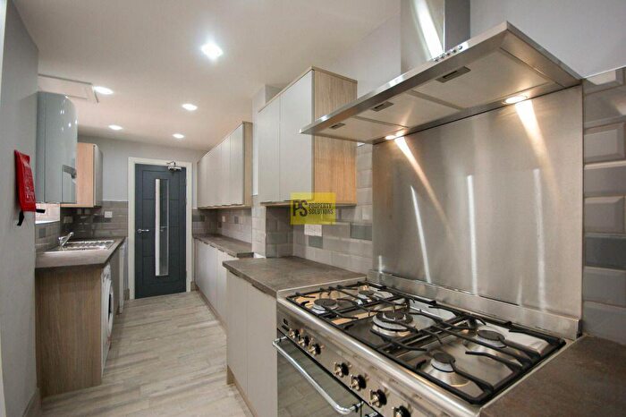 6 Bedroom Terraced House To Rent In Teignmouth Road, Selly Oak, Birmingham, B29