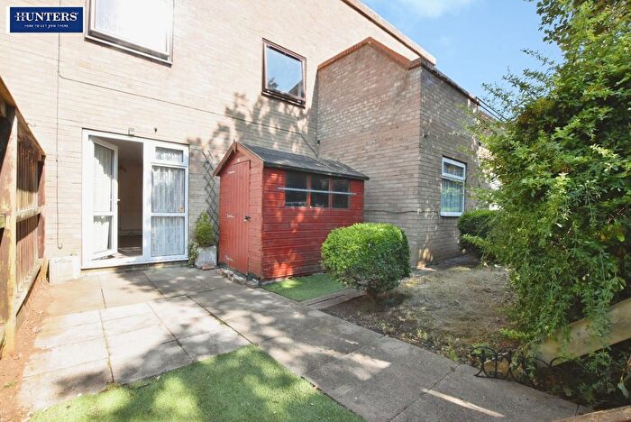 2 Bedroom Flat For Sale In Kinsley Walk, Scunthorpe, DN15