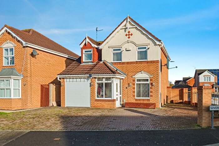 3 Bedroom Detached House For Sale In Sovereign Way, Kingswood, Hull, HU7