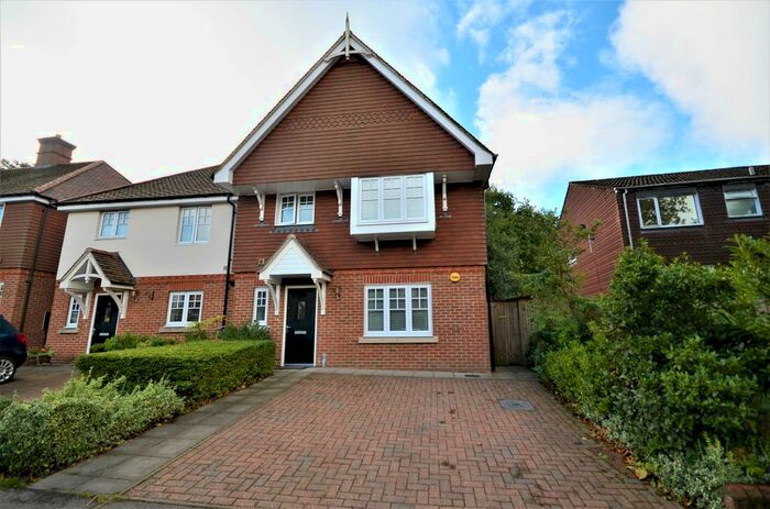 3 Bedroom Semi-Detached House To Rent In London Road, Hindhead, GU26