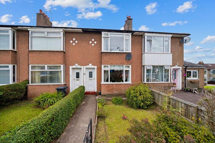 2 Bedroom Terraced House For Sale In The Oval, Clarkston, G76