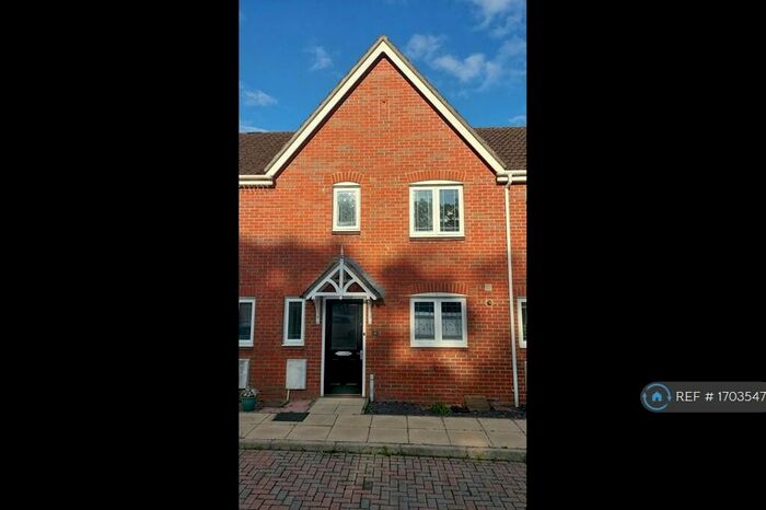 3 Bedroom Terraced House To Rent In Hobby Close, Waterlooville, PO8