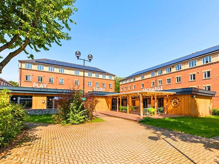 1 Bedroom Flat To Rent In Sugar Well Court, Meanwood Road, Leeds, LS7