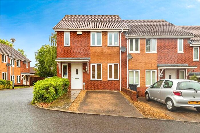 3 Bedroom End Of Terrace House For Sale In Rossiter Grange, Bristol, BS13