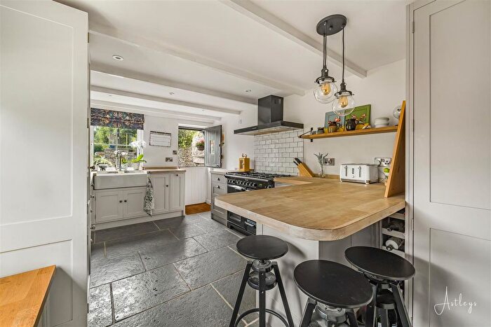 3 Bedroom Detached House For Sale In Parkmill, Swansea, SA3