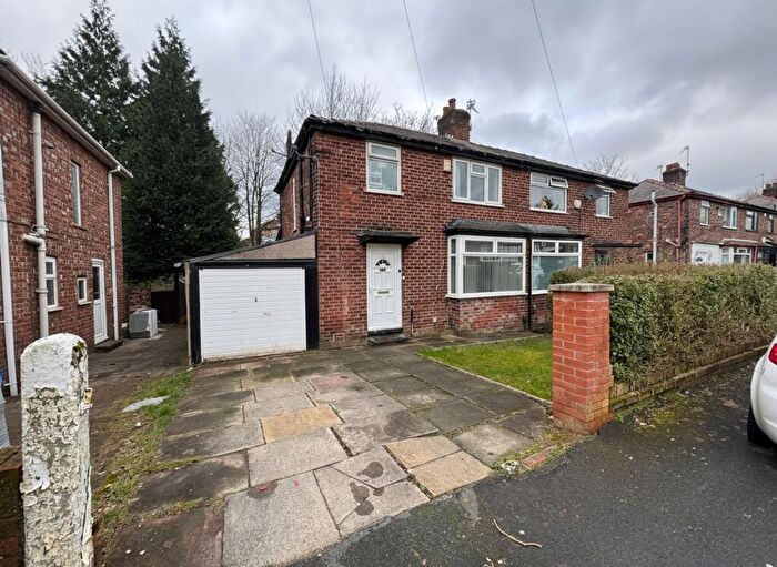 3 Bedroom Semi Detached House For Sale In Atherstone Avenue, Manchester, M8