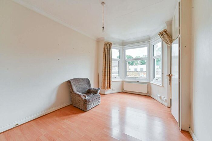 Studio To Rent In Springbank Road, Hither Green, London, SE13