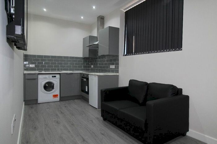 2 Bedroom Flat To Rent In Market Street West Flat, Preston, Lancashire, PR1