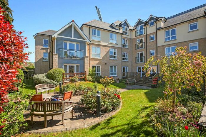 1 Bedroom Flat For Sale In Bailey Court, New Writtle Street, Chelmsford, CM2