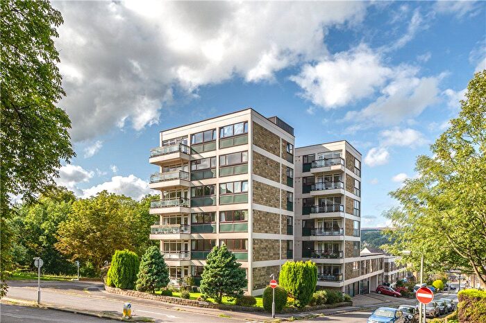 1 Bedroom Flat For Sale In Wells Promenade, Ilkley, West Yorkshire, LS29