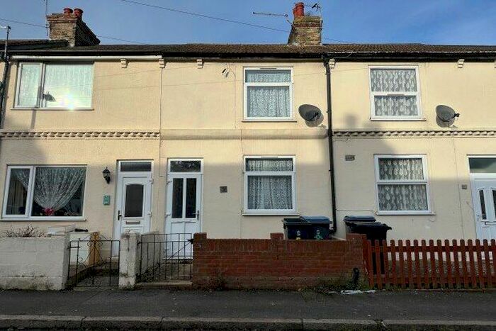 2 Bedroom Property To Rent In Devonshire Road, Dover, CT17