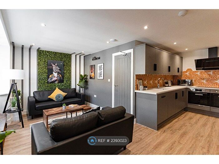 6 Bedroom Terraced House To Rent In Broyle Road, Chichester, PO19