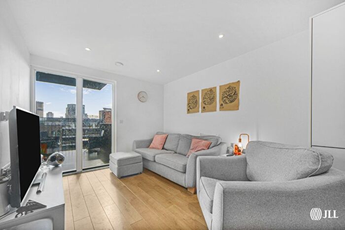 2 Bedroom Flat For Sale In Legacy Wharf, Highland Street, London, E15