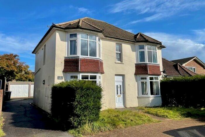 Studio To Rent In Belvedere, Crowborough, TN6